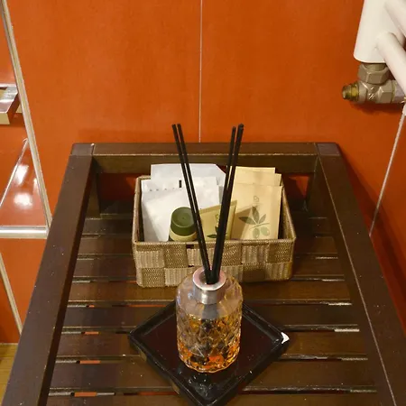 St. Peter' Six & 4* Řím