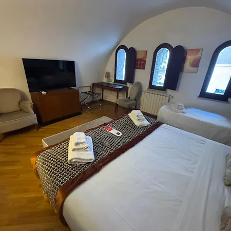 St. Peter' Six & Panzió 4*