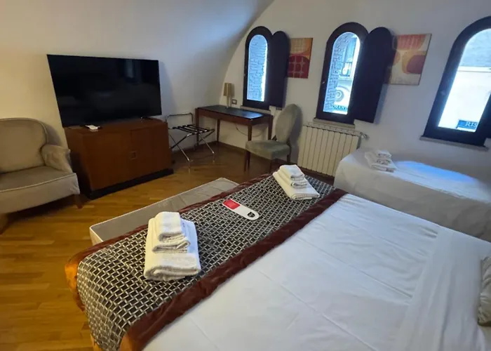 St. Peter' Six & Panzió 4*