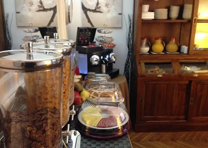 St. Peter' Six & Panzió