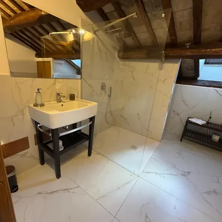 St. Peter' Six & Roma