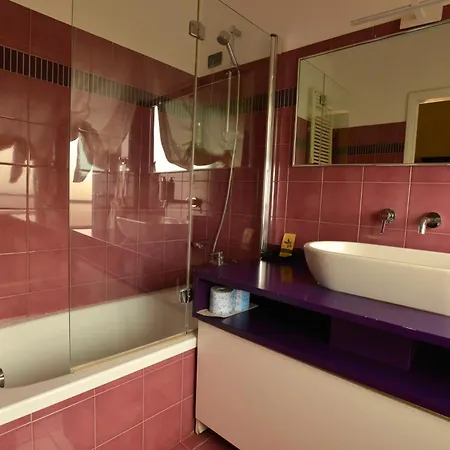 St. Peter' Six & Bed and breakfast 4*